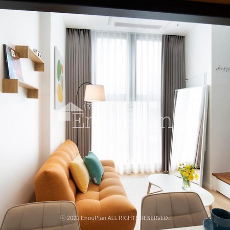 Busan Studio 202 Hotel Екстер'єр фото