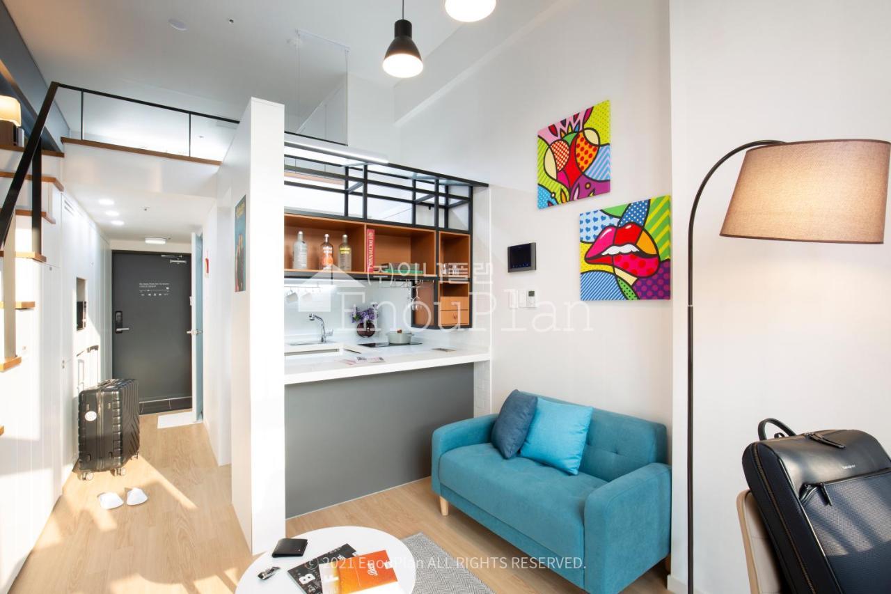 Busan Studio 202 Hotel Екстер'єр фото