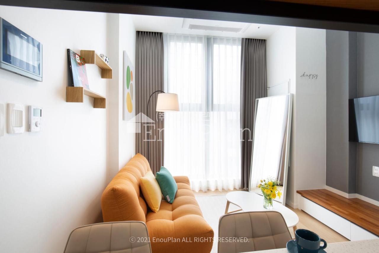 Busan Studio 202 Hotel Екстер'єр фото