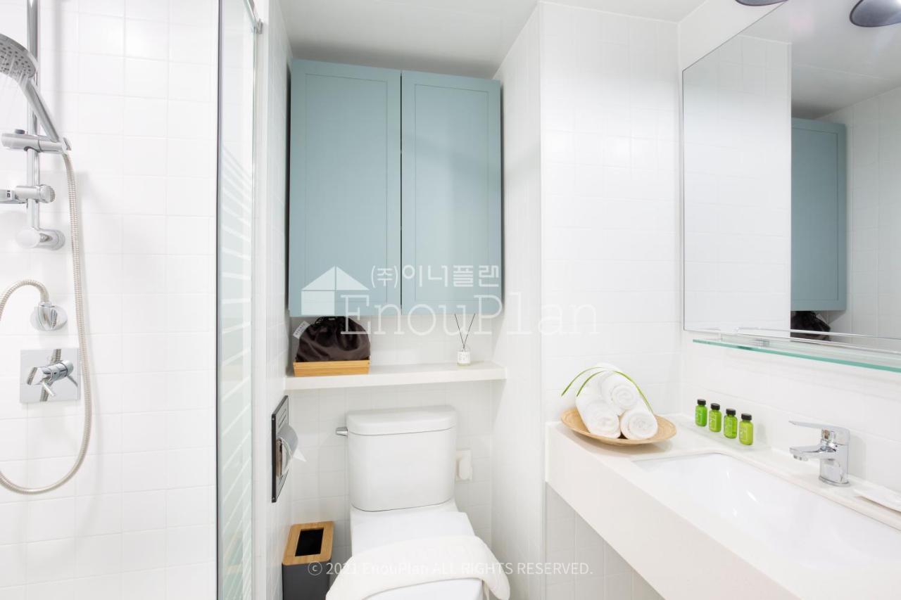 Busan Studio 202 Hotel Екстер'єр фото